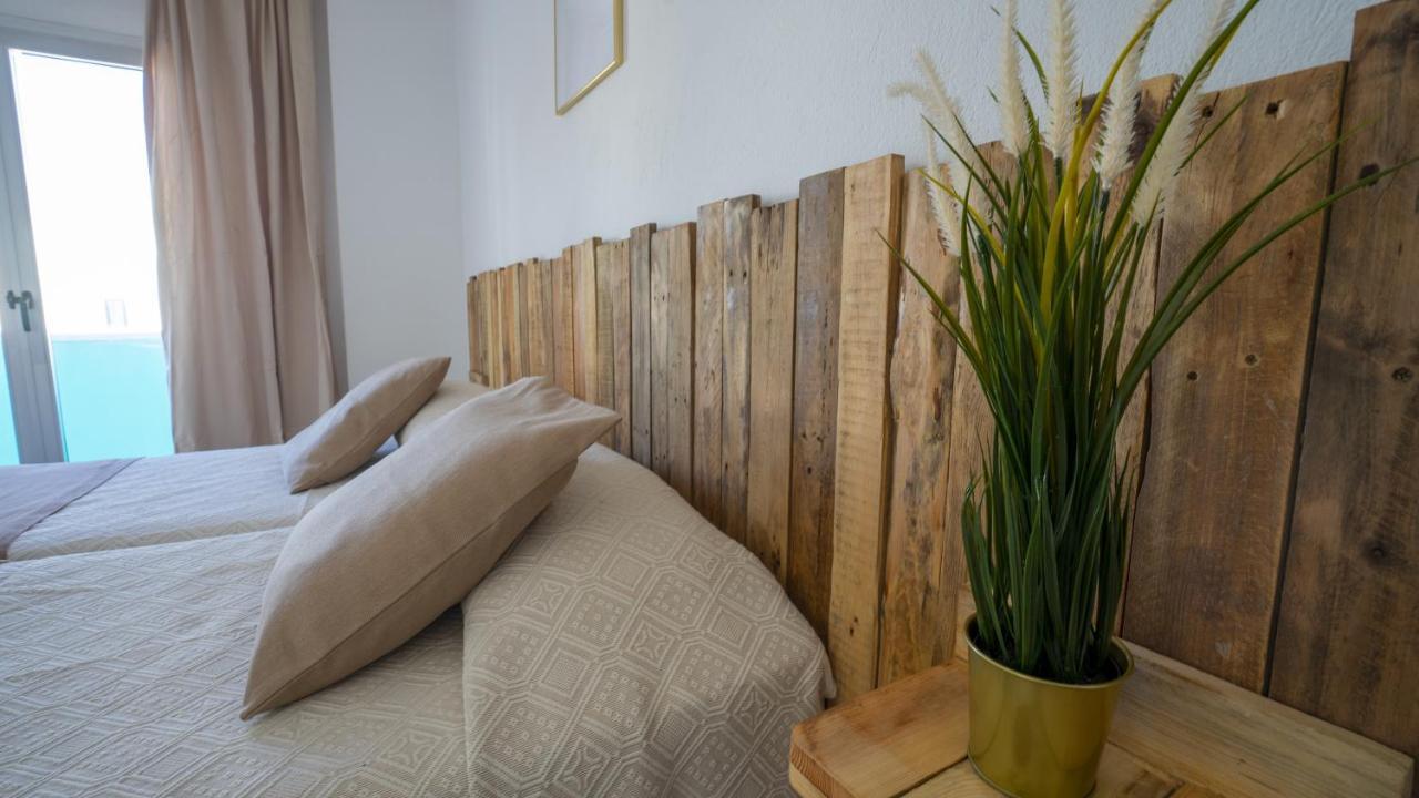 Tabbu Ibiza Apartments Playa d'en Bossa Exteriör bild