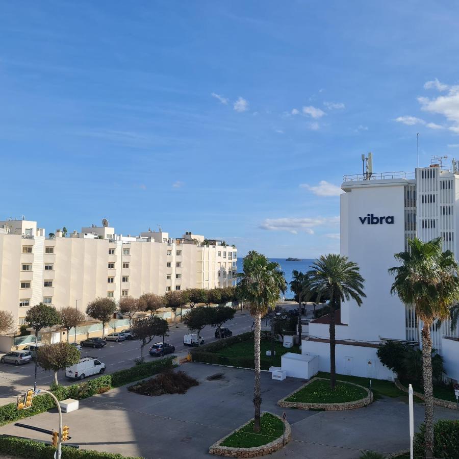Tabbu Ibiza Apartments Playa d'en Bossa Exteriör bild