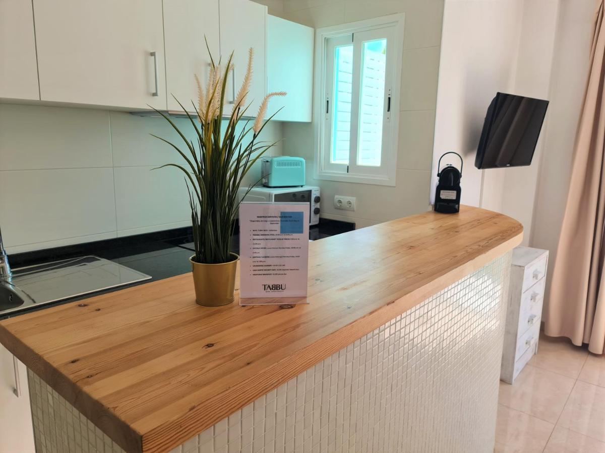 Tabbu Ibiza Apartments Playa d'en Bossa Exteriör bild