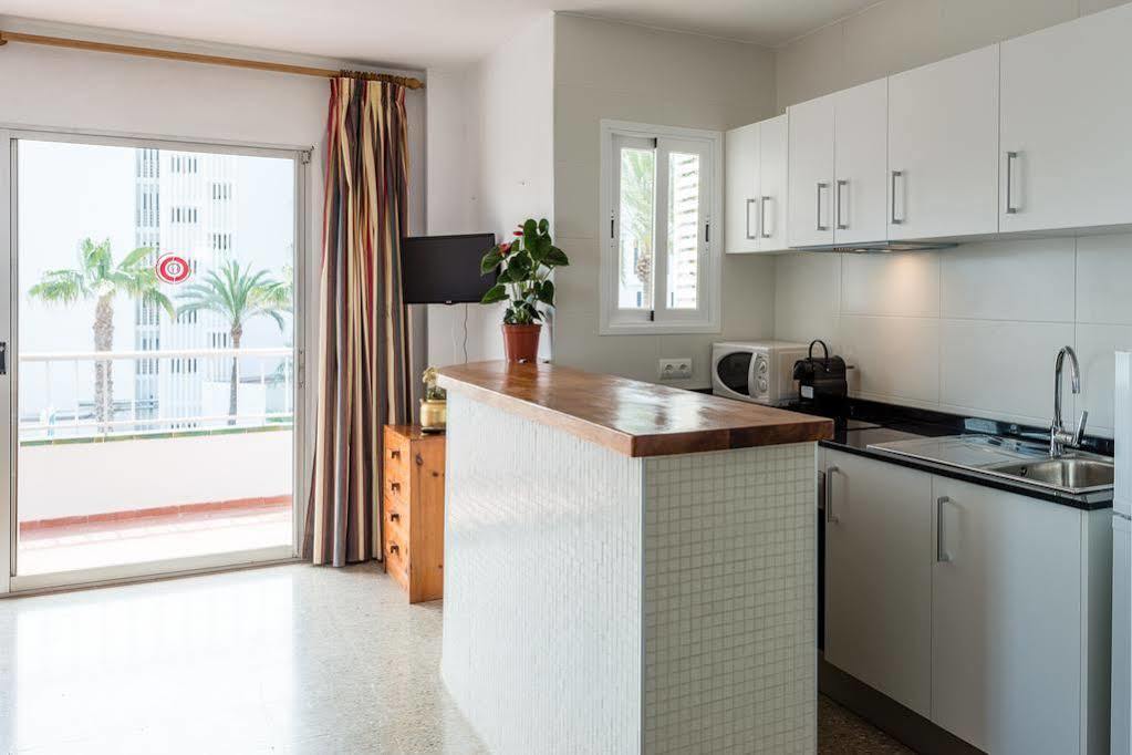 Tabbu Ibiza Apartments Playa d'en Bossa Exteriör bild